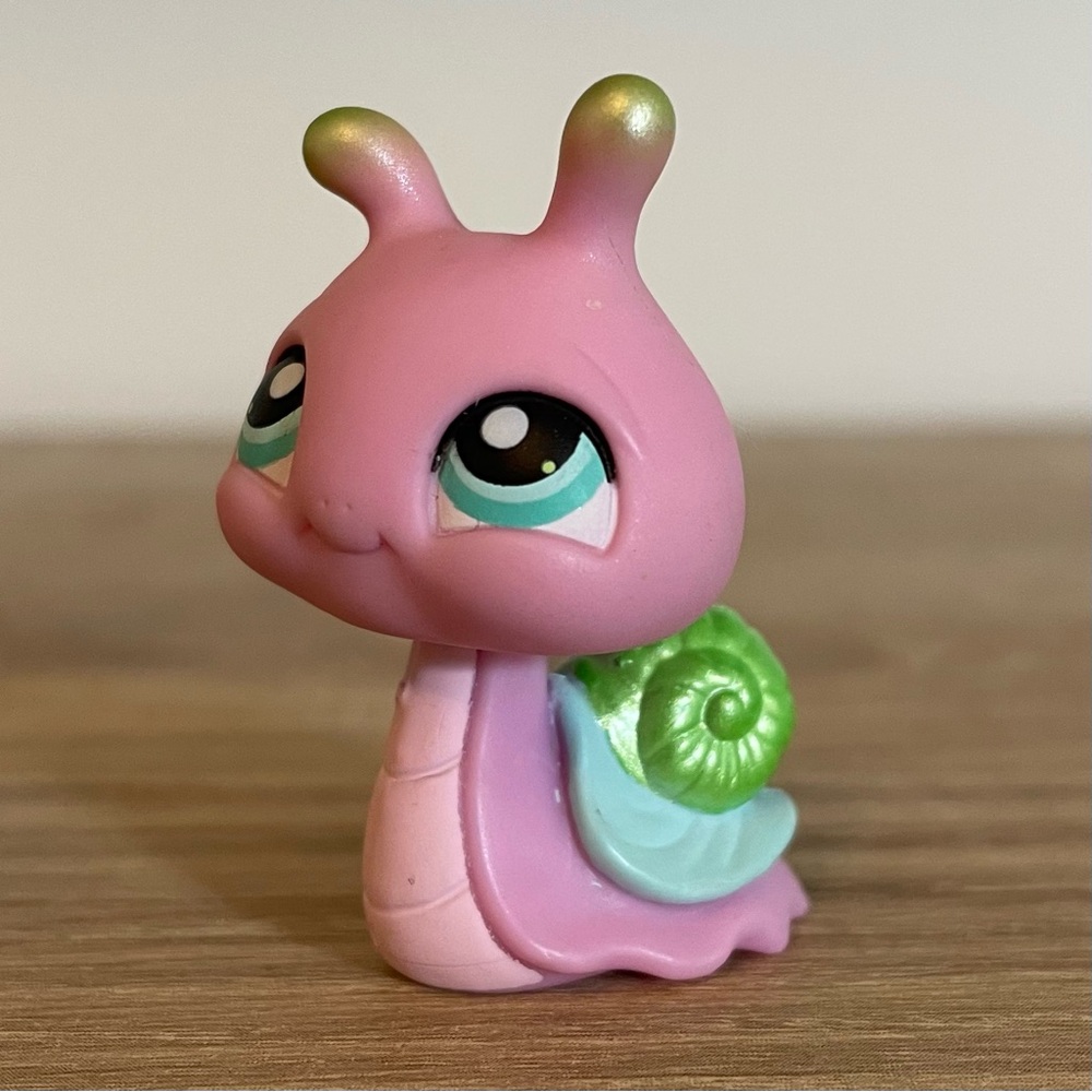 2006 Littlest Pet Shop Snail #128